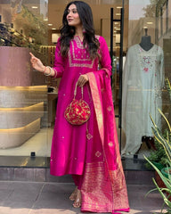 NEW JANKI PINK HEAVY FULLY STITCHED SUIT SET