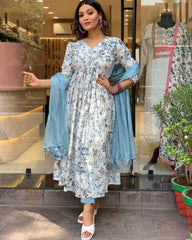 Women PRINTED FRENCH CREAP kurta set