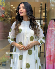 Women Whitw Ethnic Motifs Kurta with Trousers & Dupatta